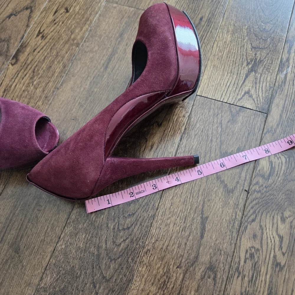 Stuart Weitzman Elegant Burgundy Peep-Toe Platform Heels Size 6 Made In Spain